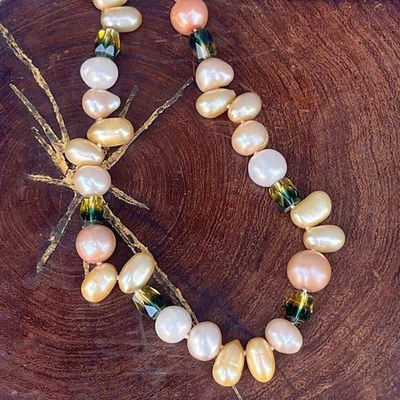 Vintage Yellow Pearl Necklace Long Beaded Statement Jewelry - Picture 5 of 11